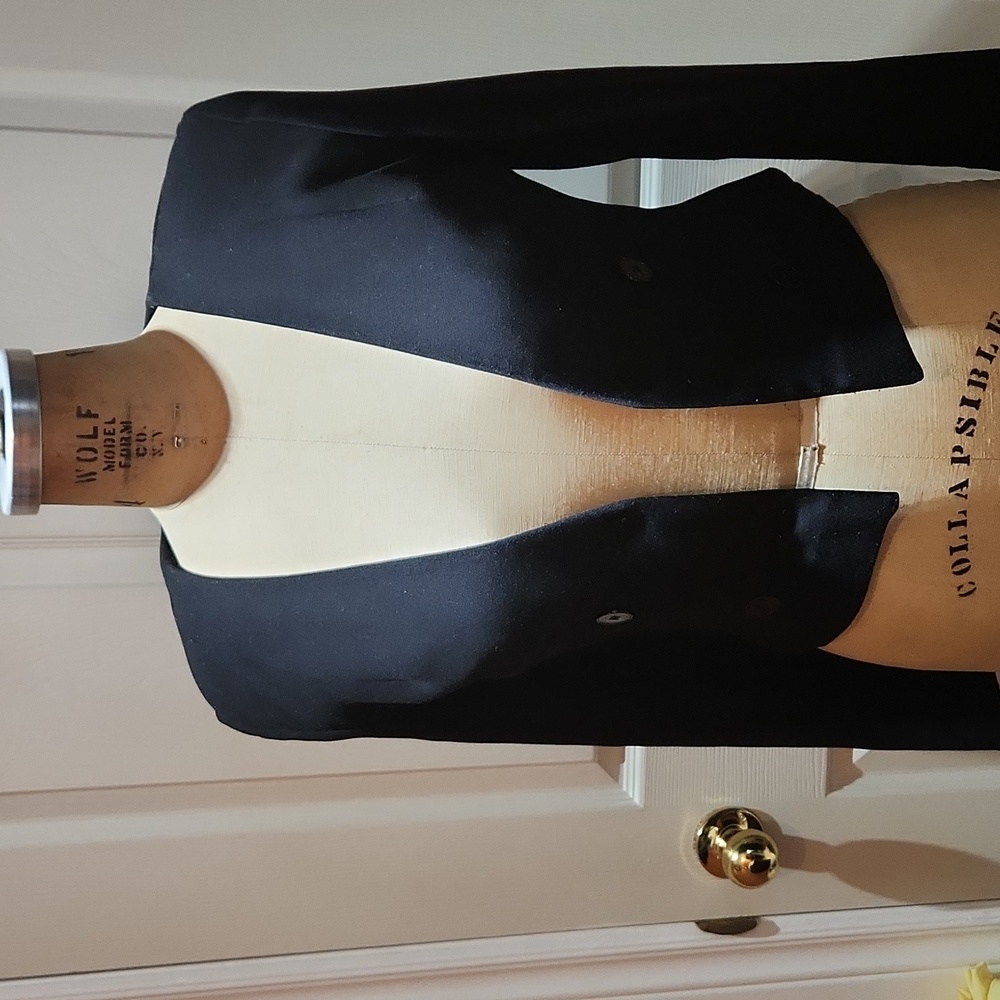 Cropped blazer